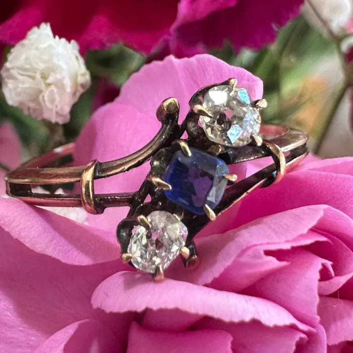 ONeills Estate Jewelry Rings 14 Karat Yellow Gold Blue Doublet Ring 20000785 ONeills Estate Jewelry Rings 14 Karat Yellow Gold Blue Doublet Ring 20000785